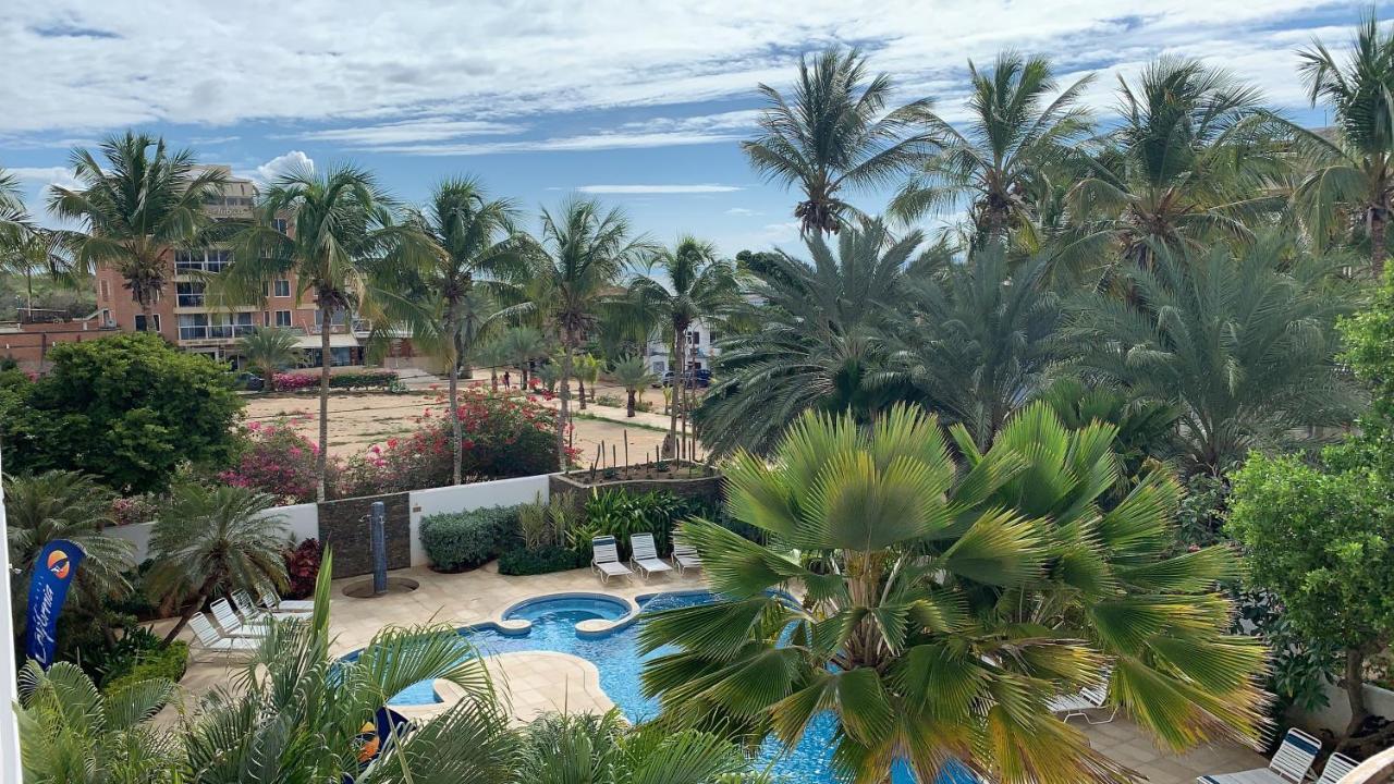 Hotel California Playa El Yaque Exterior foto