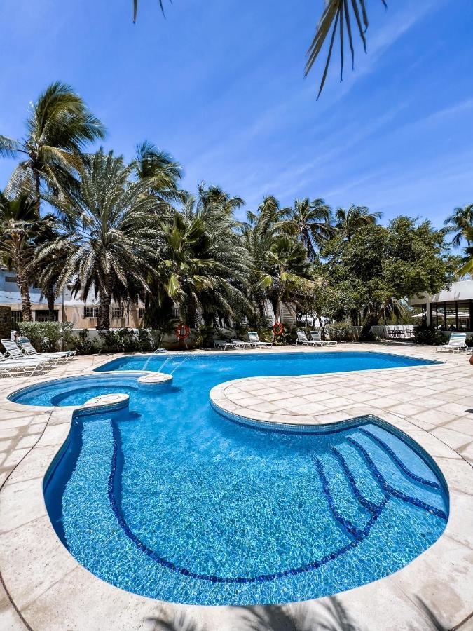 Hotel California Playa El Yaque Exterior foto