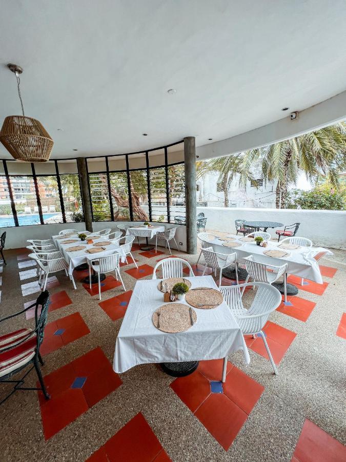 Hotel California Playa El Yaque Exterior foto